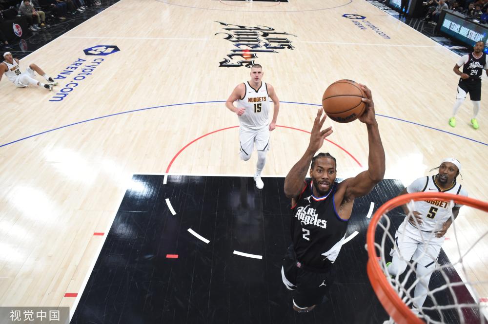 埃梅里对曼 埃梅里对曼